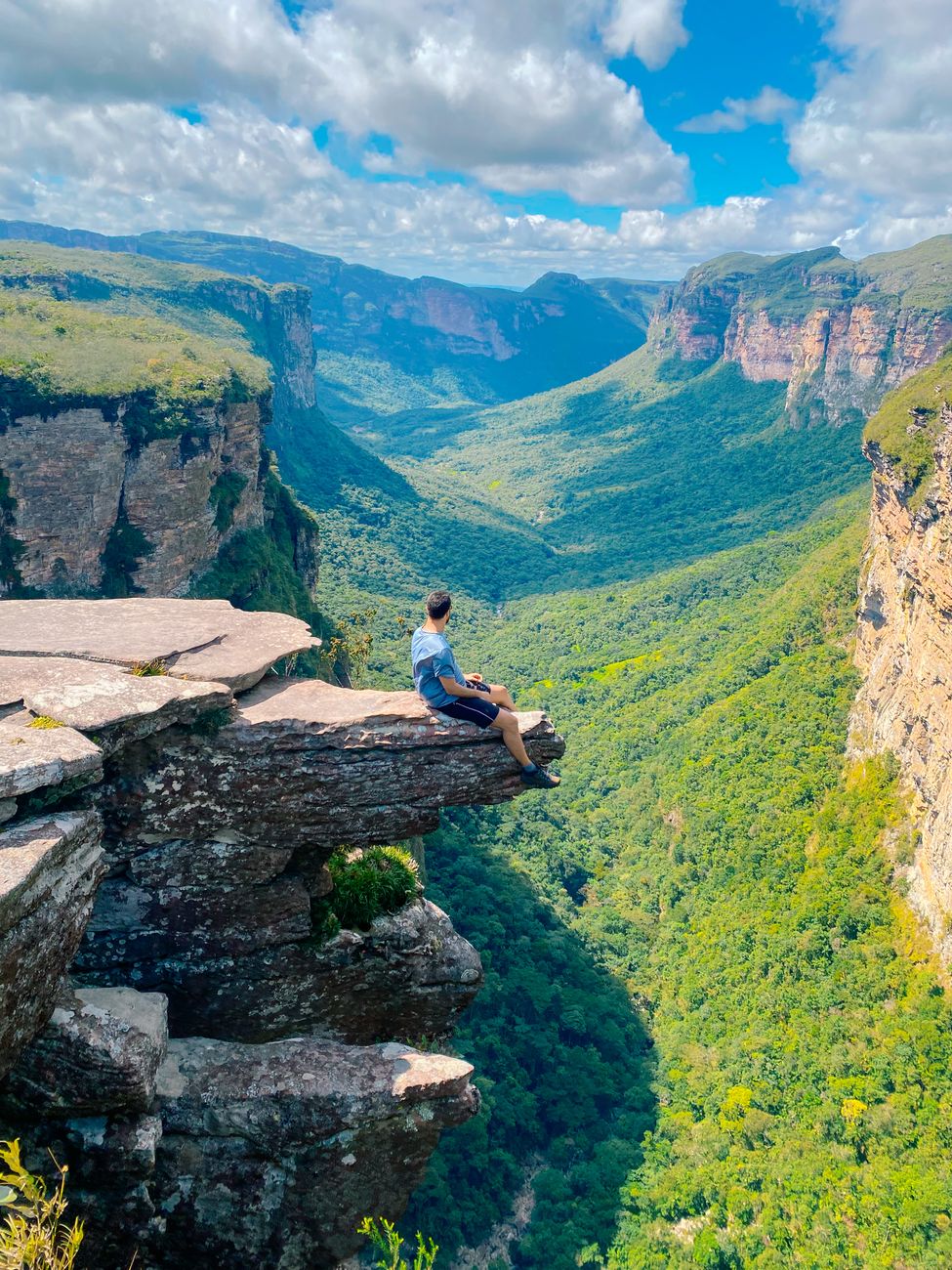 Cachoeira gigante na Chapada Diamantina